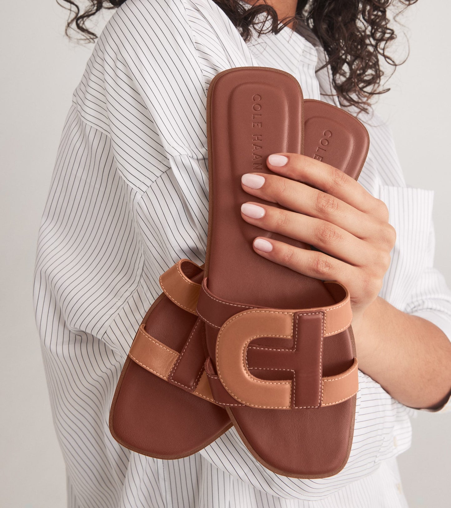 W29329:CH DK CUOIO/PECAN LTR