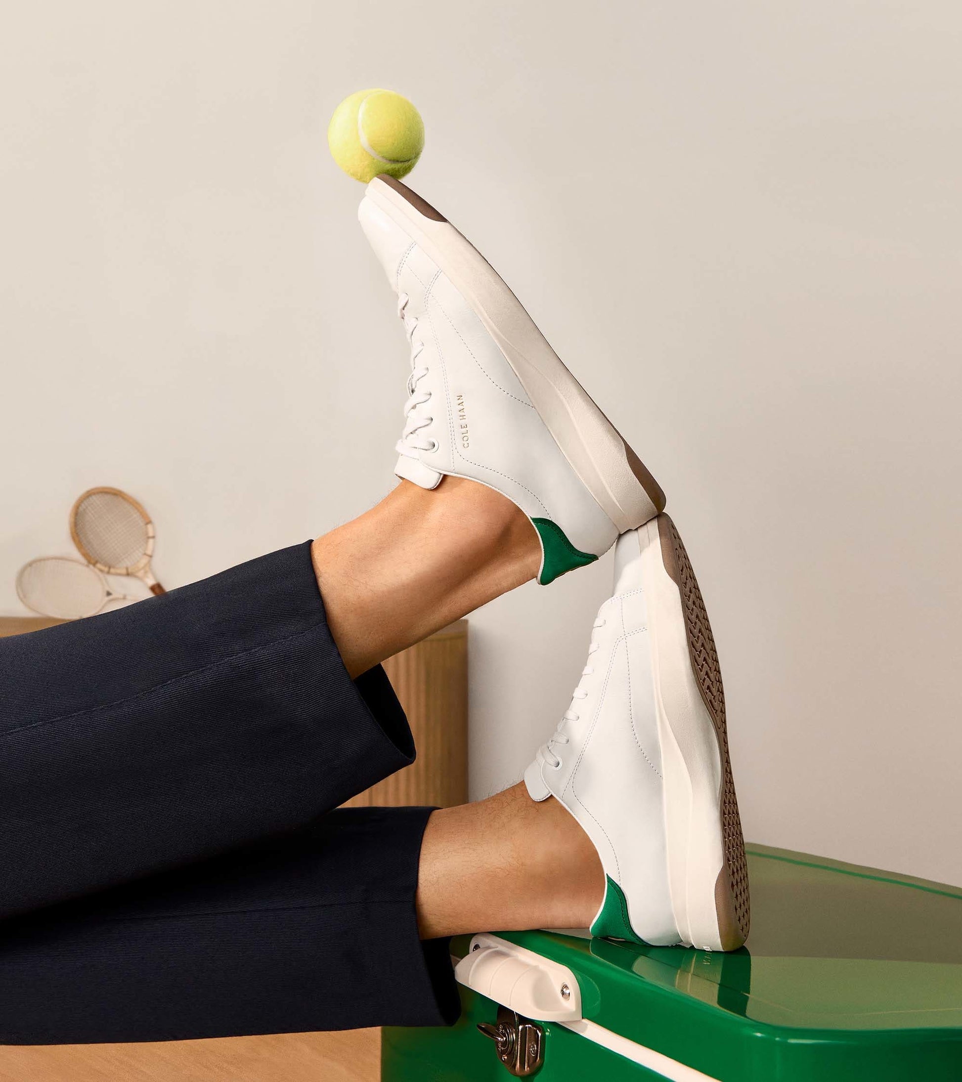 C43930:OPTIC WHITE / GREEN JACKET / IVORY